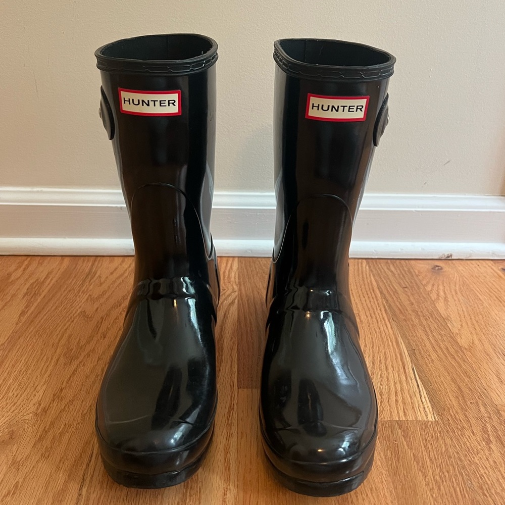 Women’s Hunter Gloss Rain Boots
